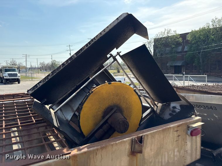 image for item FB8679 Swenson spreader