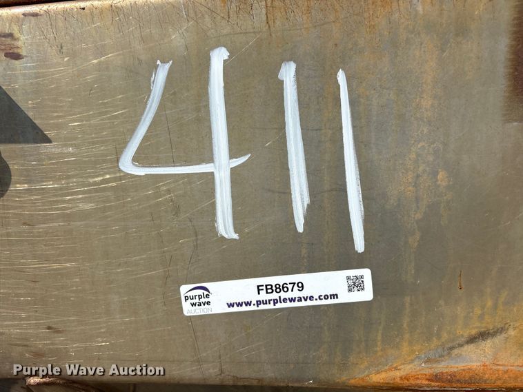 image for item FB8679 Swenson spreader