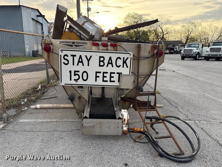image for item FB8680 Swenson spreader