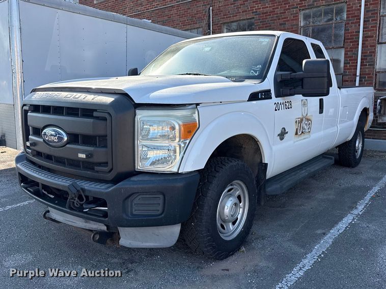 image for item FB8682 2011 Ford F250 Super Duty Ext. Cab pickup truck