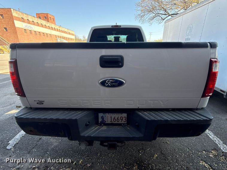 image for item FB8682 2011 Ford F250 Super Duty Ext. Cab pickup truck