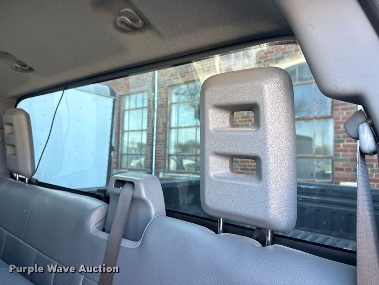 image for item FB8682 2011 Ford F250 Super Duty Ext. Cab pickup truck