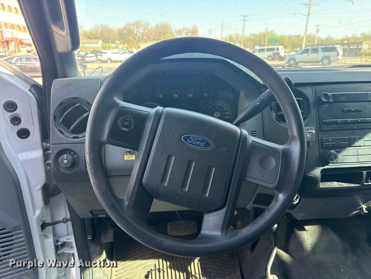 image for item FB8682 2011 Ford F250 Super Duty Ext. Cab pickup truck