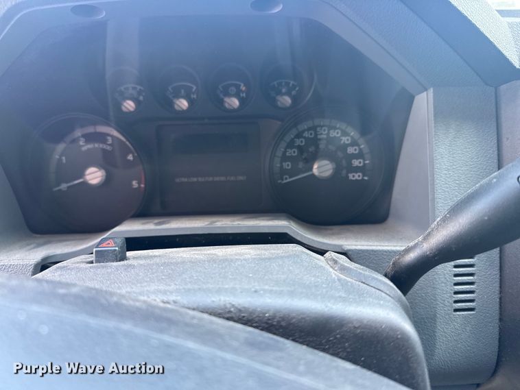 image for item FB8682 2011 Ford F250 Super Duty Ext. Cab pickup truck