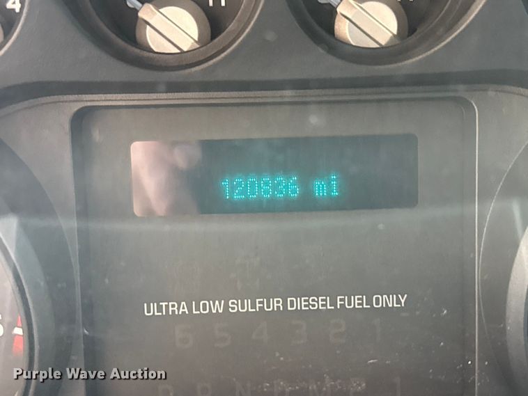 image for item FB8682 2011 Ford F250 Super Duty Ext. Cab pickup truck