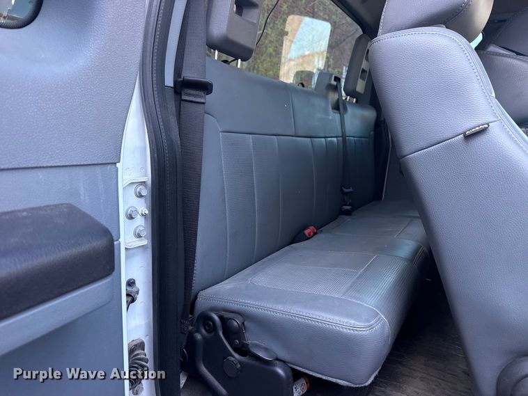 image for item FB8682 2011 Ford F250 Super Duty Ext. Cab pickup truck