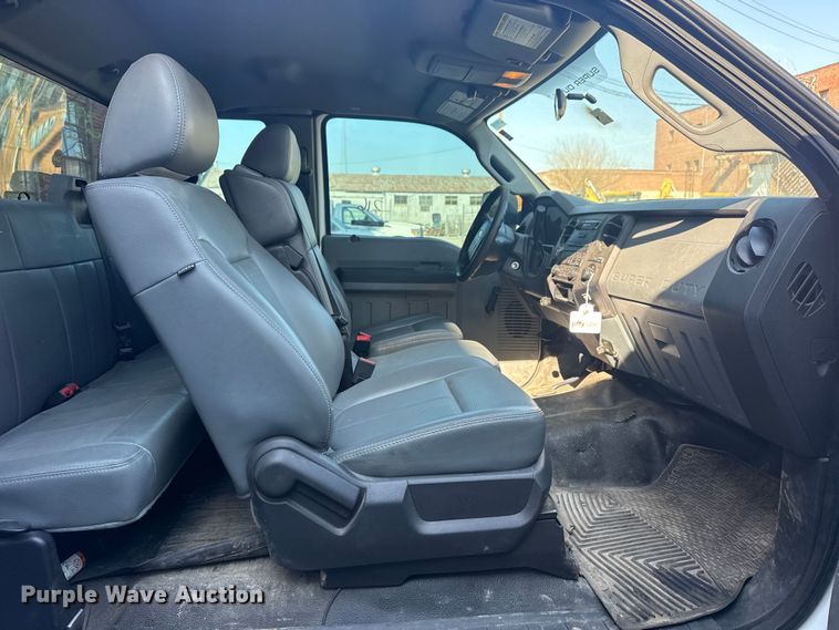 image for item FB8682 2011 Ford F250 Super Duty Ext. Cab pickup truck