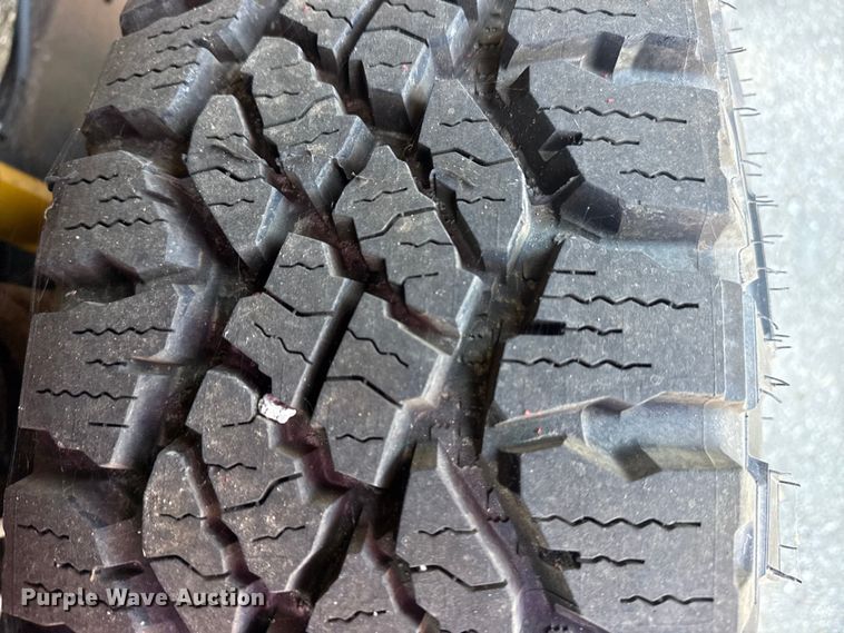 image for item FB8682 2011 Ford F250 Super Duty Ext. Cab pickup truck