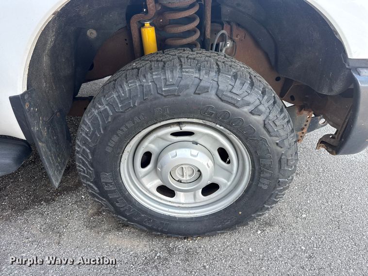 image for item FB8682 2011 Ford F250 Super Duty Ext. Cab pickup truck