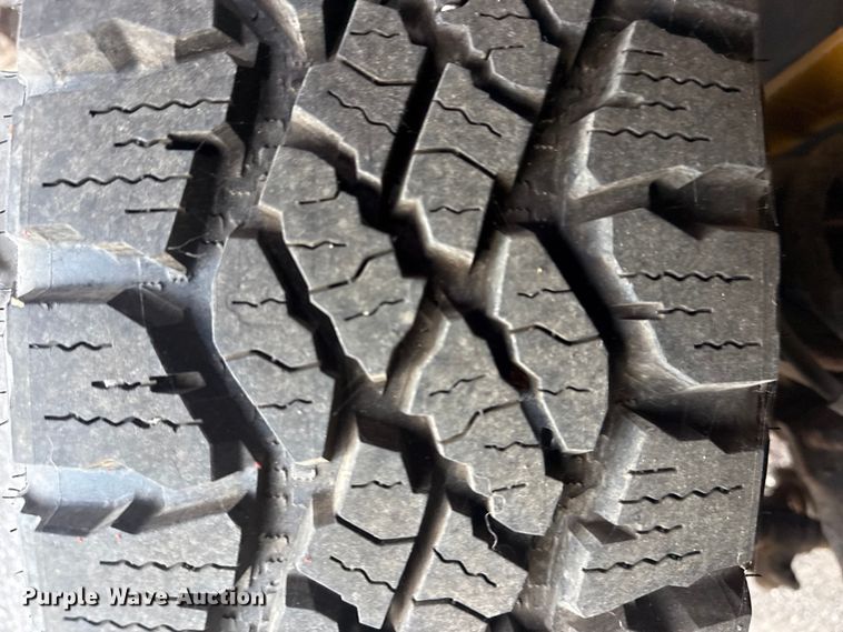 image for item FB8682 2011 Ford F250 Super Duty Ext. Cab pickup truck