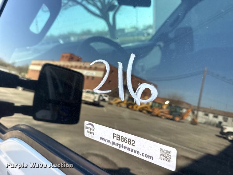 image for item FB8682 2011 Ford F250 Super Duty Ext. Cab pickup truck