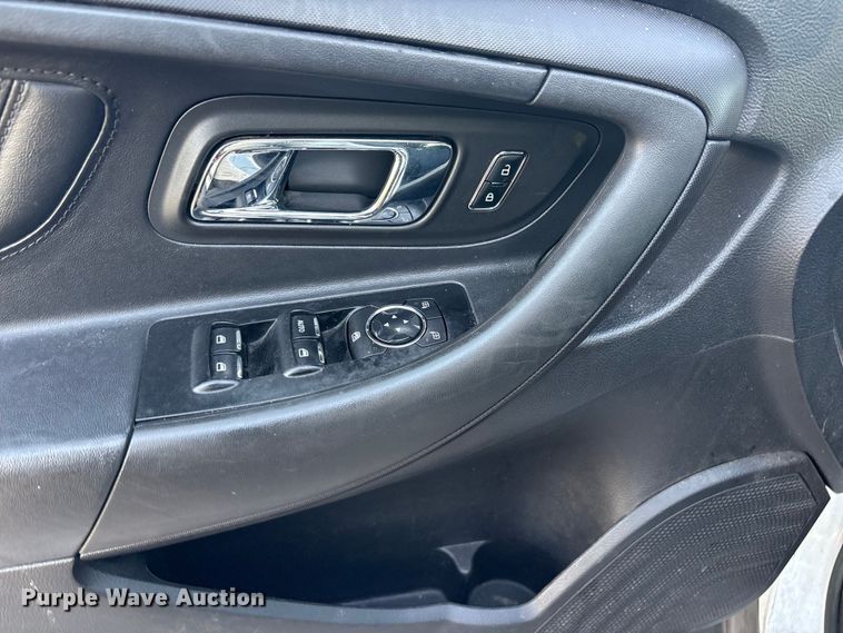 image for item FB8683 2013 Ford Taurus Police Interceptor 