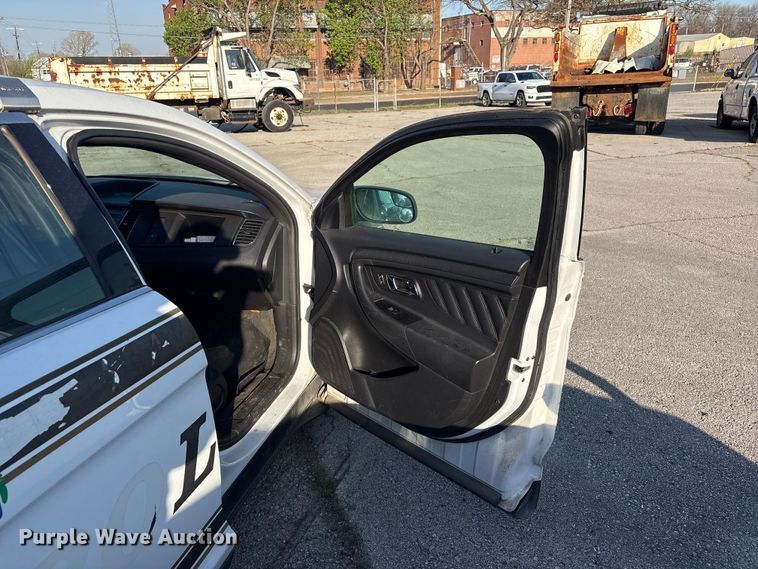 image for item FB8683 2013 Ford Taurus Police Interceptor 