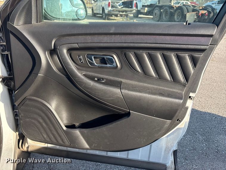 image for item FB8683 2013 Ford Taurus Police Interceptor 