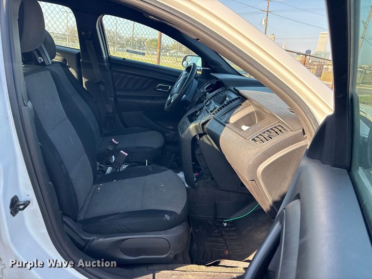 image for item FB8683 2013 Ford Taurus Police Interceptor 