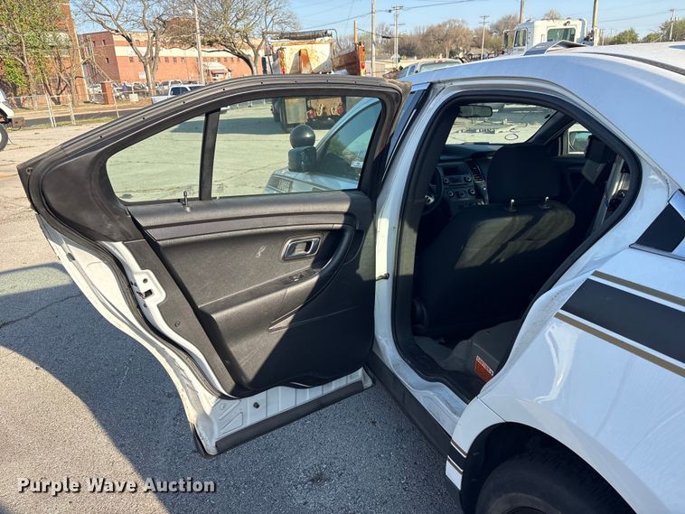 image for item FB8683 2013 Ford Taurus Police Interceptor 