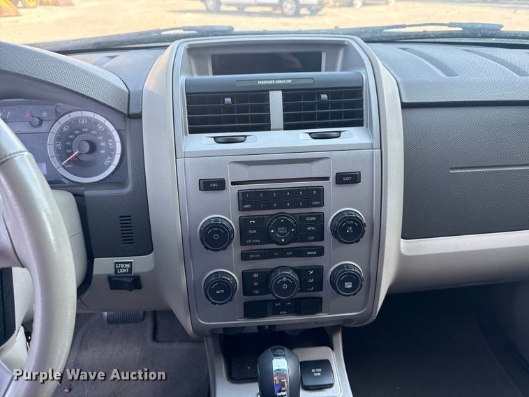 image for item FB8684 2009 Ford Escape SUV