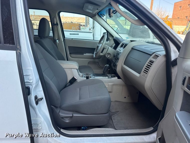 image for item FB8684 2009 Ford Escape SUV