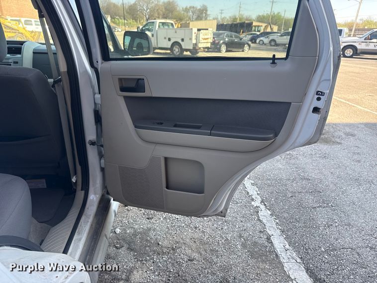 image for item FB8684 2009 Ford Escape SUV