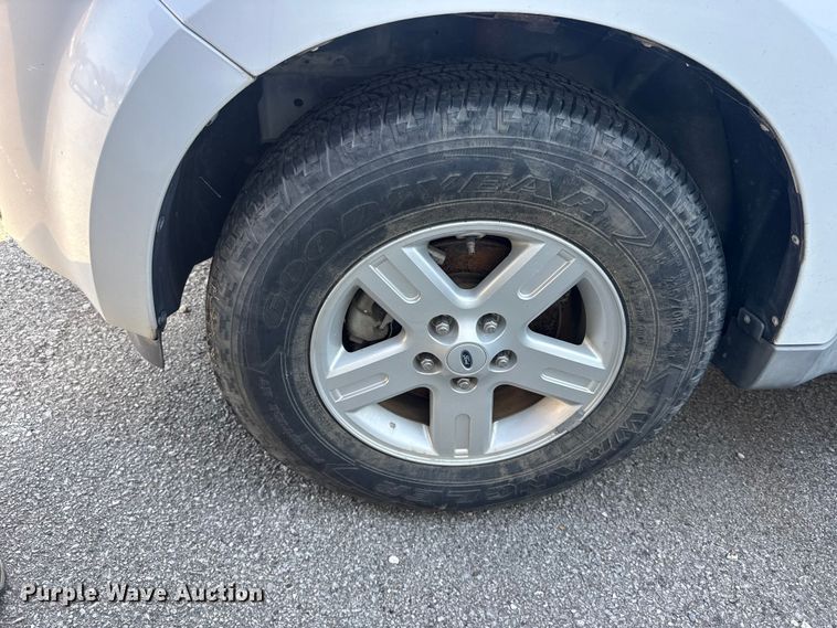 image for item FB8684 2009 Ford Escape SUV