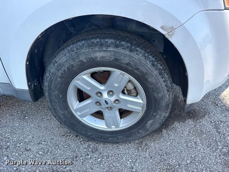image for item FB8684 2009 Ford Escape SUV