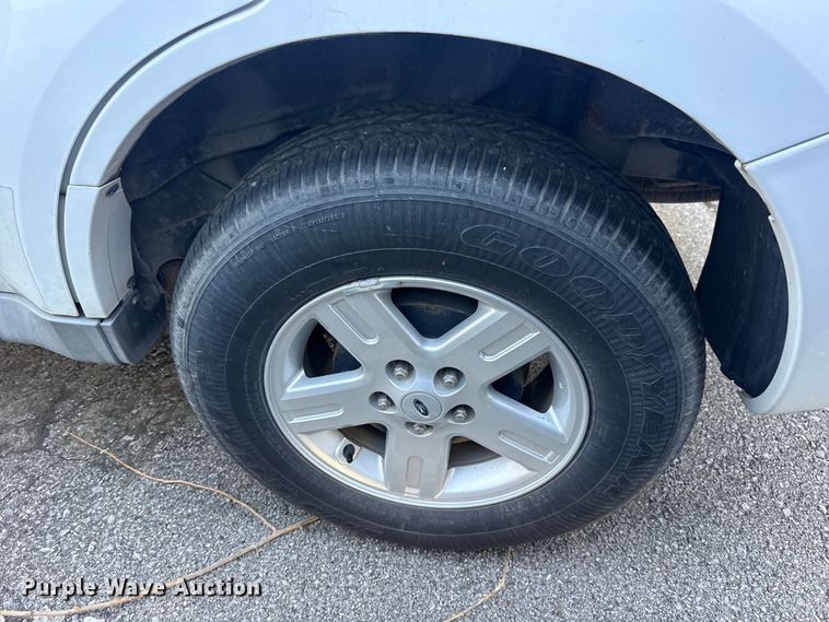 image for item FB8684 2009 Ford Escape SUV