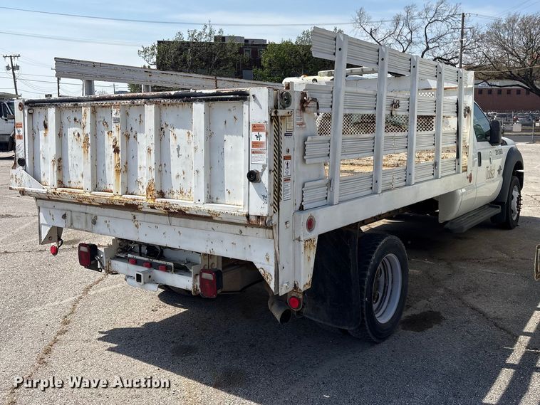 image for item FB8685 2012 Ford F450 Super Duty Ext. Cab flatbed truck