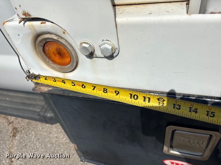 image for item FB8685 2012 Ford F450 Super Duty Ext. Cab flatbed truck