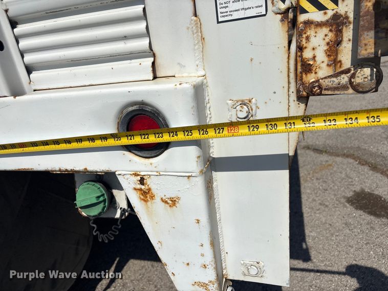 image for item FB8685 2012 Ford F450 Super Duty Ext. Cab flatbed truck