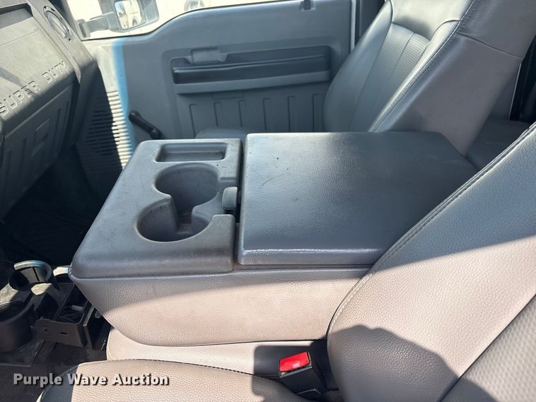 image for item FB8685 2012 Ford F450 Super Duty Ext. Cab flatbed truck