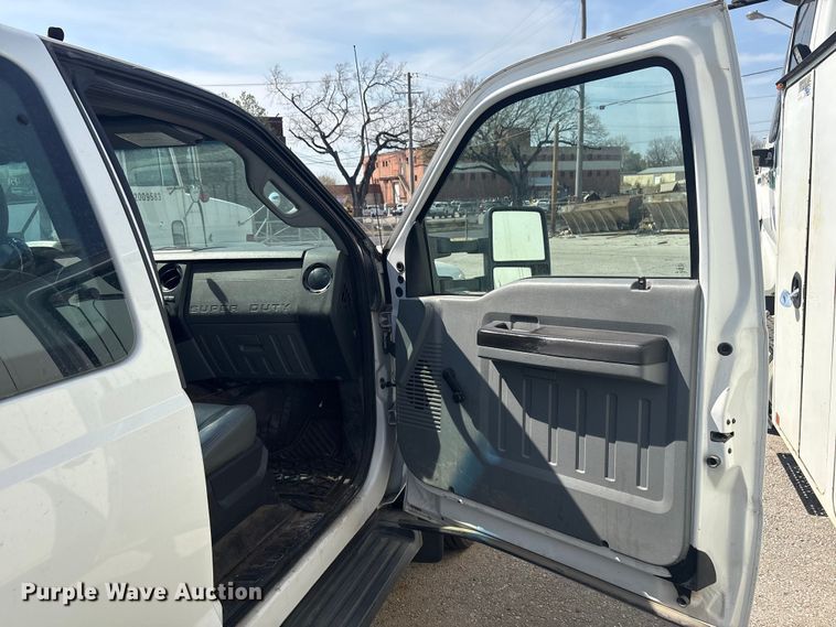 image for item FB8685 2012 Ford F450 Super Duty Ext. Cab flatbed truck