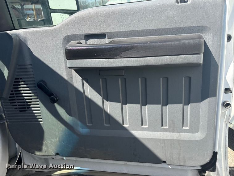 image for item FB8685 2012 Ford F450 Super Duty Ext. Cab flatbed truck