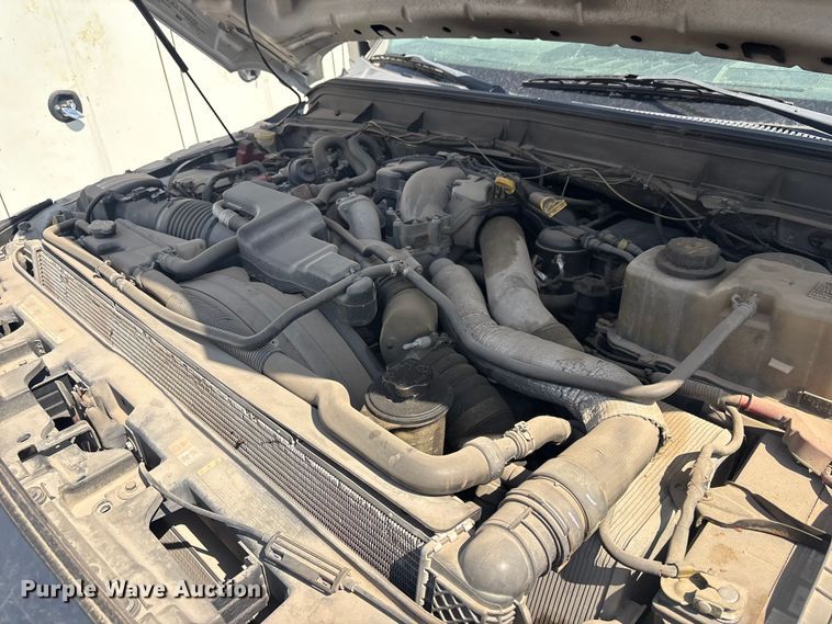 image for item FB8685 2012 Ford F450 Super Duty Ext. Cab flatbed truck