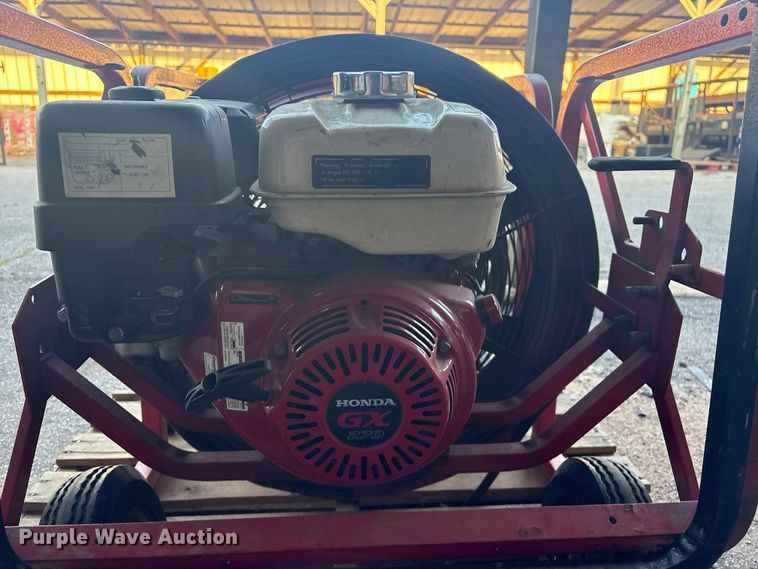 image for item FB8689 (2) Super Vac 724G4-H fans