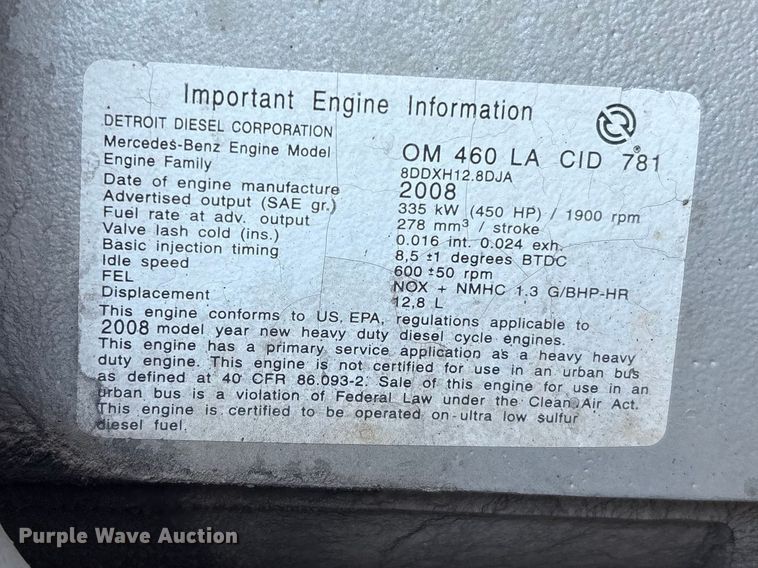 image for item FB8692 2009 Freightliner FLD120 semi truck