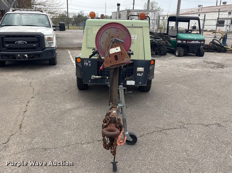 image for item FB8693 2005 Sullair 260DPQJD air compressor