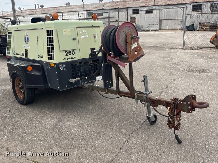 image for item FB8693 2005 Sullair 260DPQJD air compressor