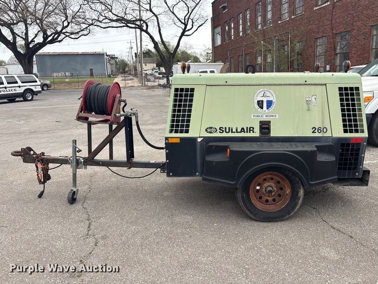 image for item FB8693 2005 Sullair 260DPQJD air compressor