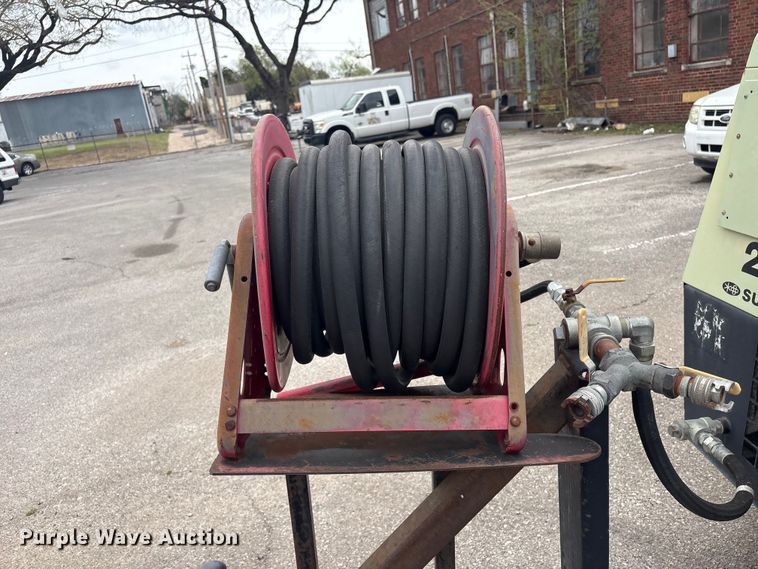 image for item FB8693 2005 Sullair 260DPQJD air compressor