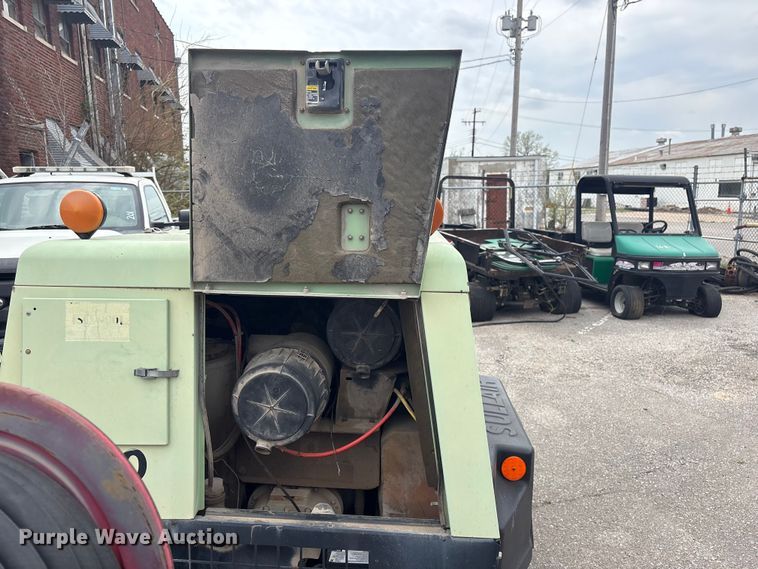 image for item FB8693 2005 Sullair 260DPQJD air compressor