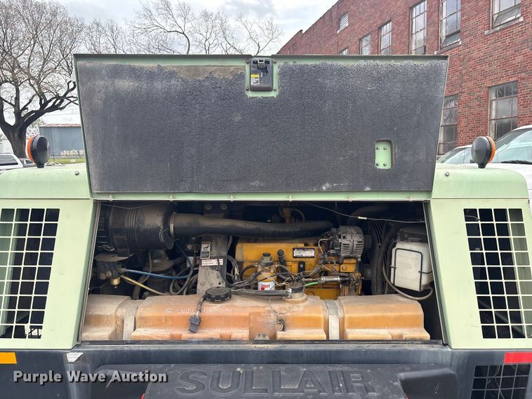 image for item FB8693 2005 Sullair 260DPQJD air compressor