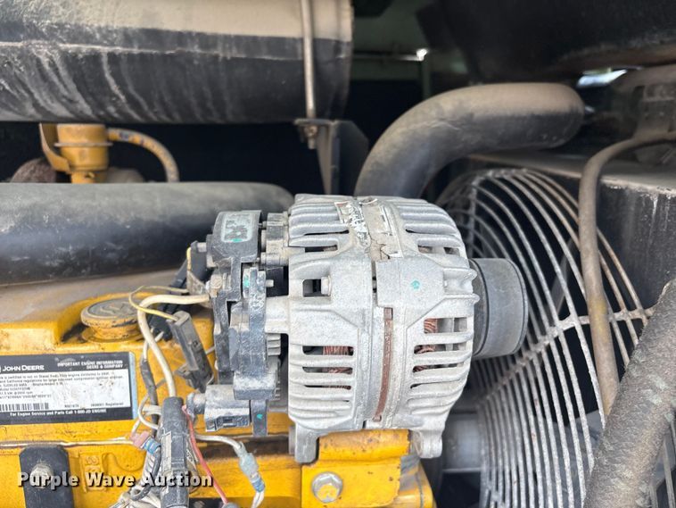 image for item FB8693 2005 Sullair 260DPQJD air compressor