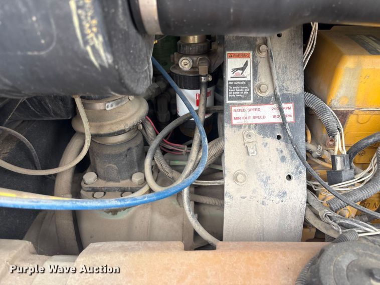 image for item FB8693 2005 Sullair 260DPQJD air compressor