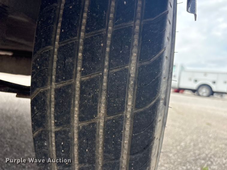 image for item FB8693 2005 Sullair 260DPQJD air compressor