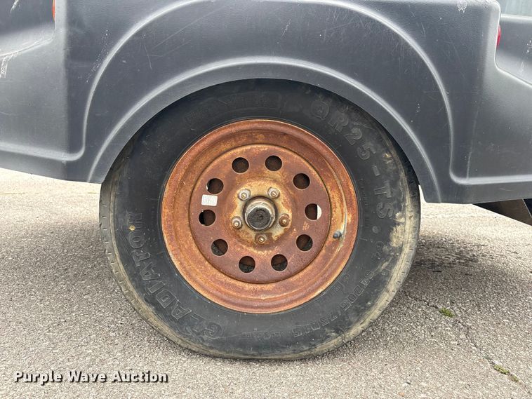 image for item FB8693 2005 Sullair 260DPQJD air compressor