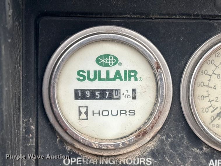 image for item FB8693 2005 Sullair 260DPQJD air compressor