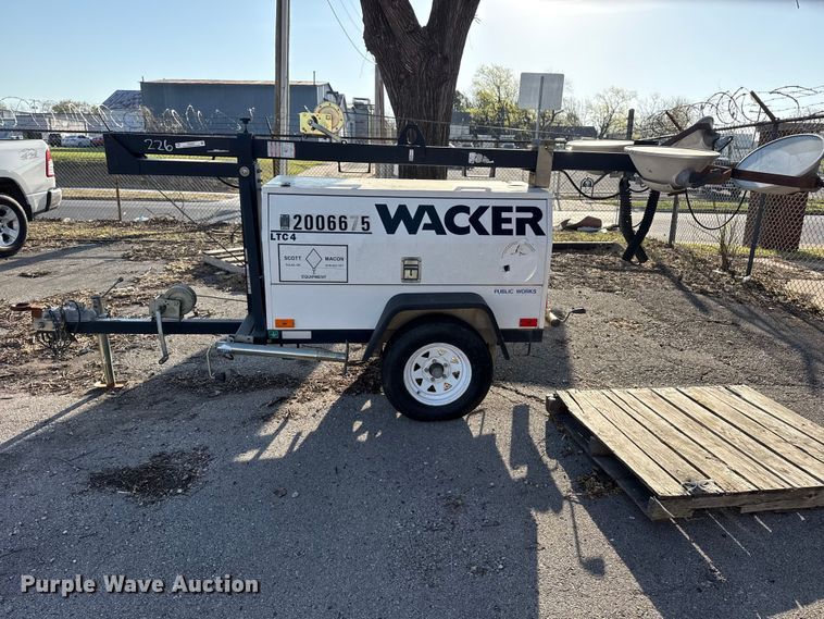 image for item FB8694 2006 WANCO LTC4 light plant