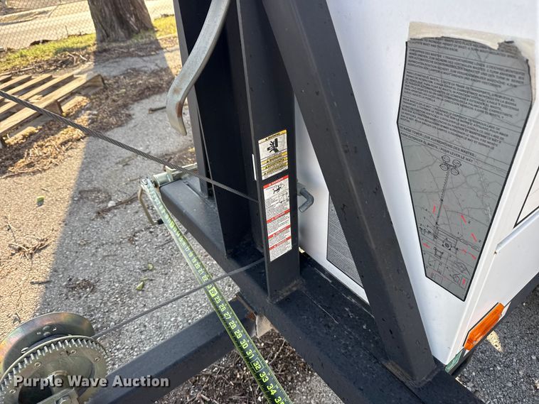 image for item FB8694 2006 WANCO LTC4 light plant