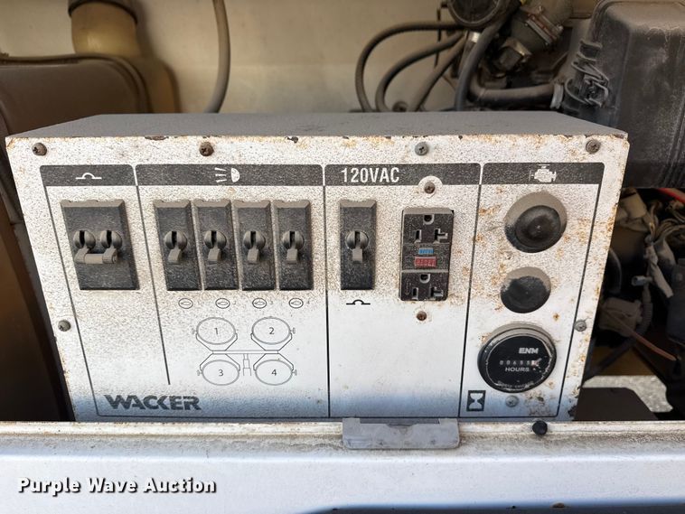 image for item FB8694 2006 WANCO LTC4 light plant