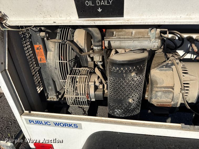 image for item FB8694 2006 WANCO LTC4 light plant